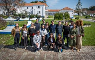 sraff da casa do impacto no exterior da Aldeia de Santa Isabel